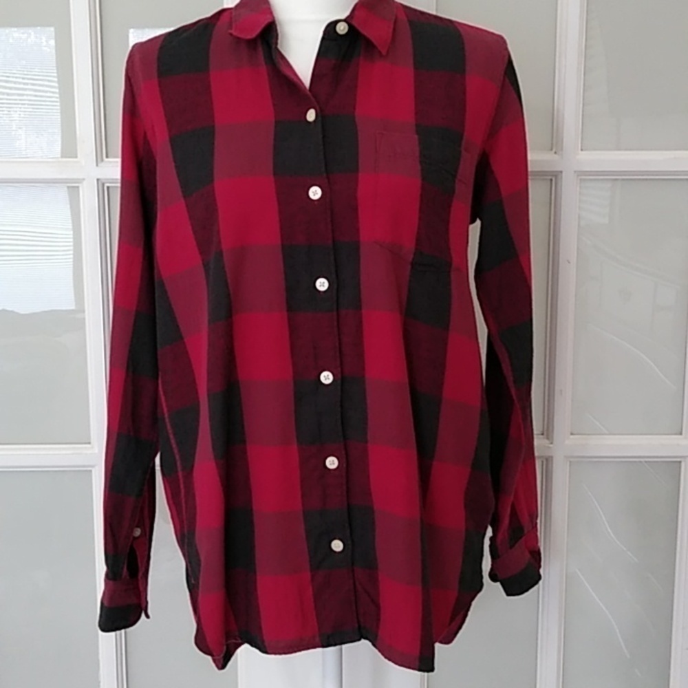 GAP Boyfriend Fit Red & Black Buffalo Check Button Down Shirt Size - M - Picture 4 of 16